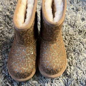 New girls UGG boots